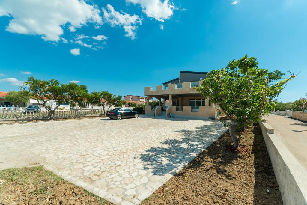Apartments Mavracic Вир Екстер'єр фото